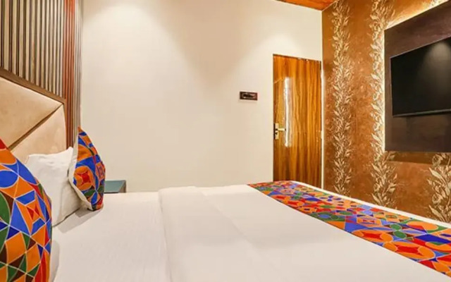 Fabexpress Versova Residency