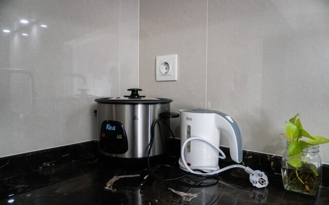 Affordable 1br Puri Mansion Apartment