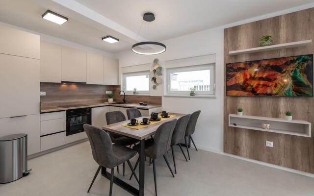 Apartments Mare B with pool