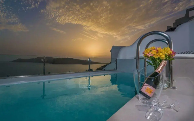 Elite Suites Oia
