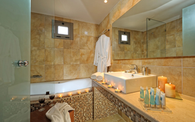 The Noverian Scenic Crete Hilltop Villa Resort & Spa