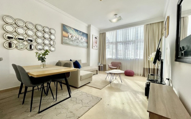 Stunning Apartment at Dora Bay Dubai Marina