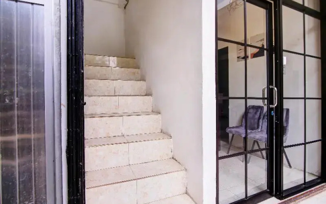 OYO 91026 Kasmarani Residence Syariah