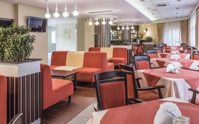 Justyna Hotel