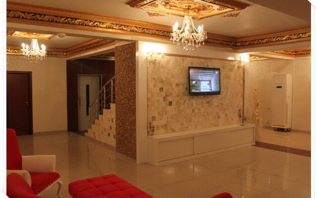 Hera City Hotel