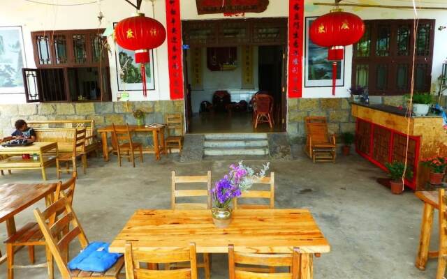 The Yangshuo Moon Resort