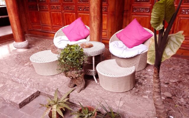 Lijiang Xianyun Xiaozhu Inn