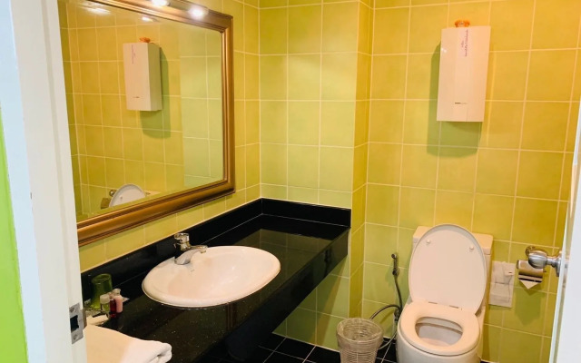 La Vie En Rose Hotel