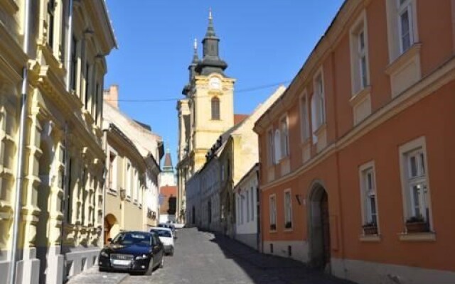 Central Lodge Székesfehérvár