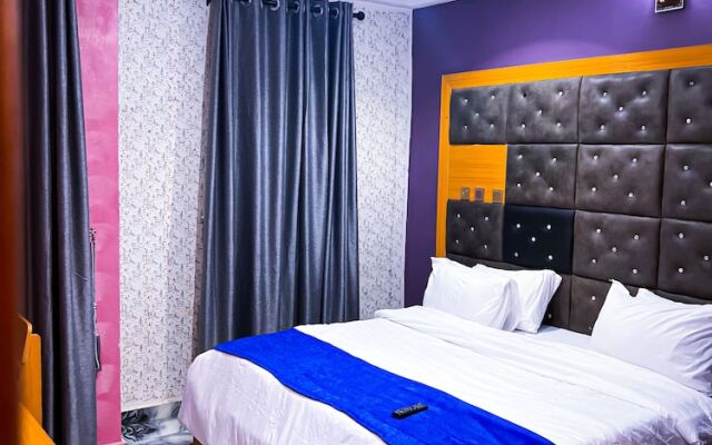 Ciara Jo Hotel and Suites