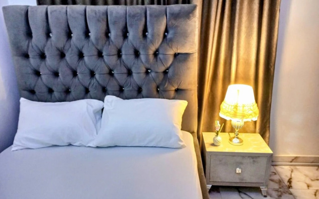Lovely 2-bedroom Serviced Apartment With a Balcony