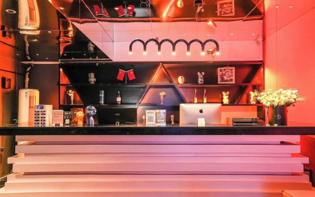 Wind Sleeping Color Hotel