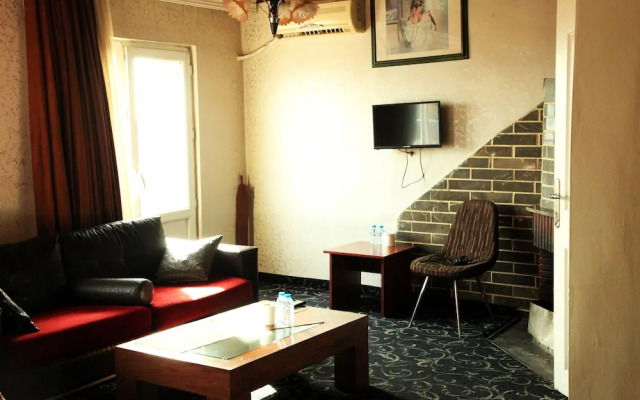 Lifeinn Hotel