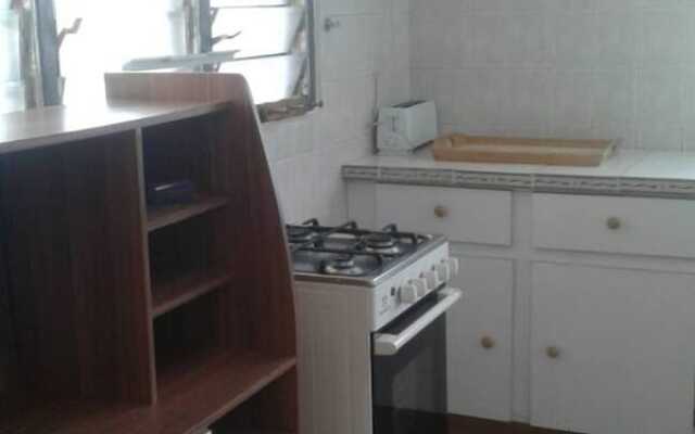 Nimohs' Holiday Home Mccarthy Hill Accra-ghana With Acs