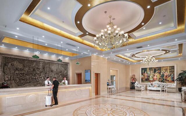 Vienna Hotel Jiangsu Suzhou Wujiang Bus Passenger Station