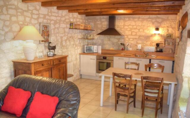 Gîte Ligré, 3 pièces, 4 personnes - FR-1-381-10