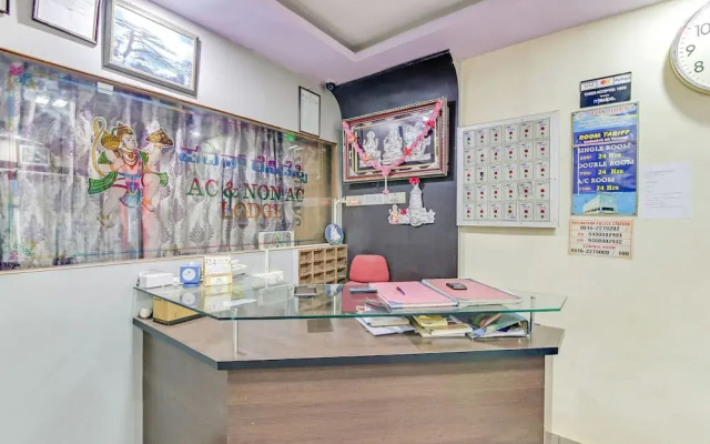 SPOT ON 45666 Pavan Residency