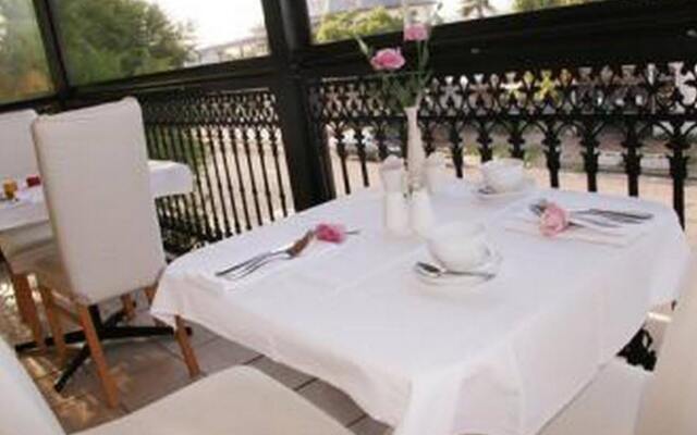 The Bronte Boutique Hotel