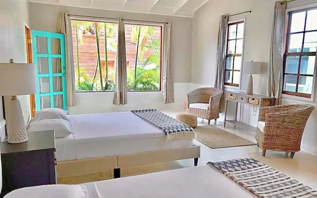 Utila Seabreeze Vacation Apartments