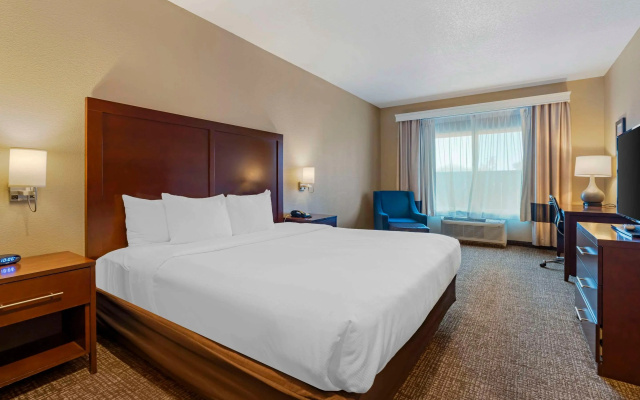Comfort Inn Lathrop - Stockton Airport