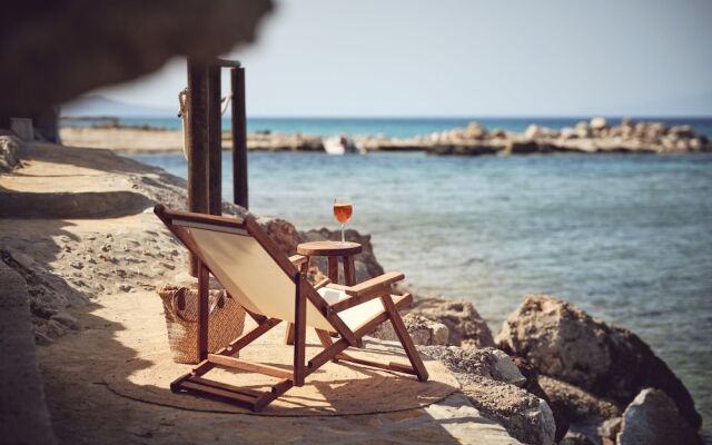Oceanis Luxury Suites