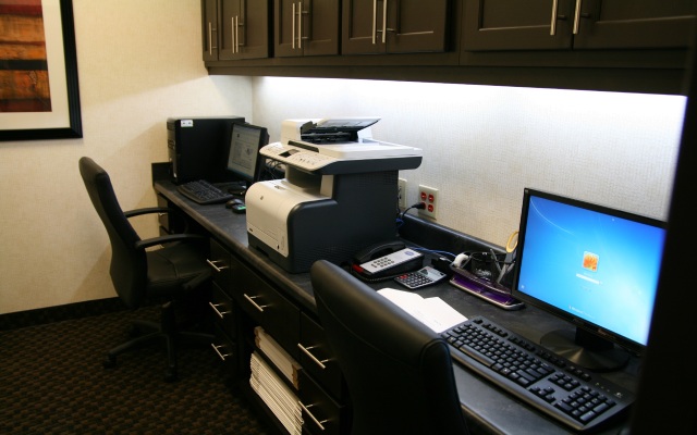 Hampton Inn & Suites Detroit / Airport - Romulus