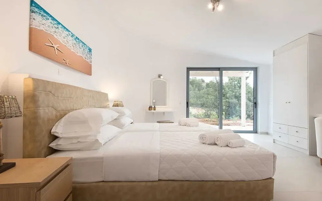 Villa in Peloponnese With Pool