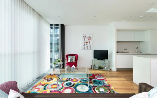 Fantastic 1-bed on the iconic quatermile
