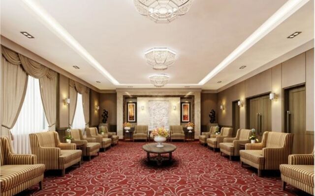 Central Palace Hotel