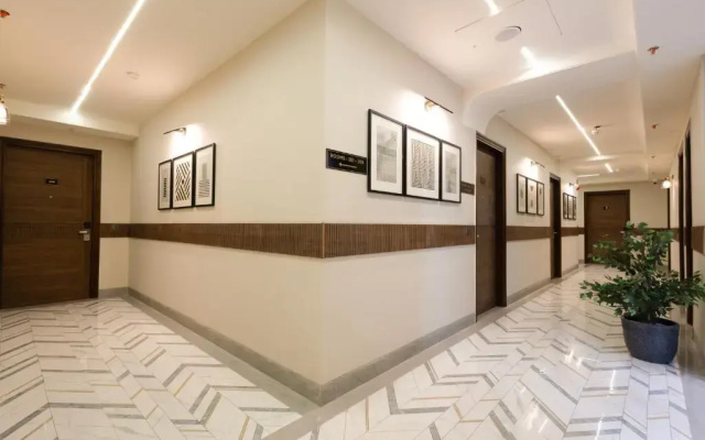 Saltstayz Premier Naraina Central Delhi