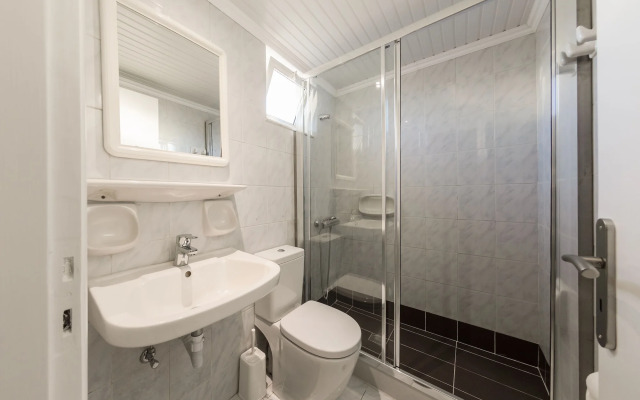 Karras Annex (Maria Studios & Apartments)