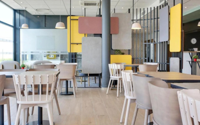 B&B HOTEL Reims Croix Blandin