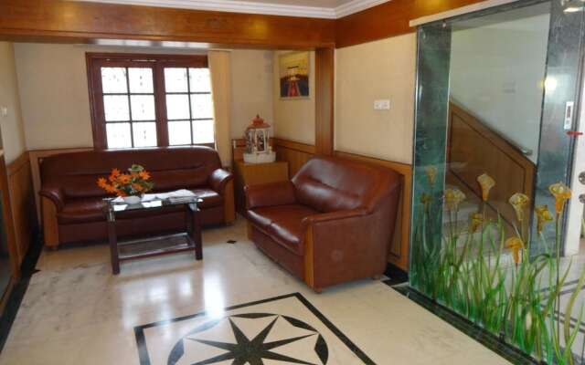Nahar Manchester Inn