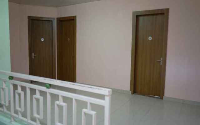 OYO 2849 Almira Residence Makassar