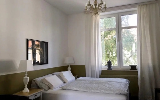 a-domo Apartments Oberhausen - Moderne Wohnungen und Studio Apartments - Gute Anbindung ideal für 1 - 5 Personen