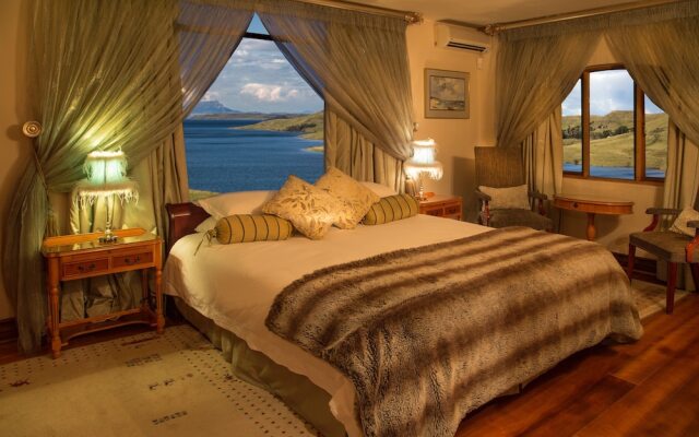 Wild Horses Lodge