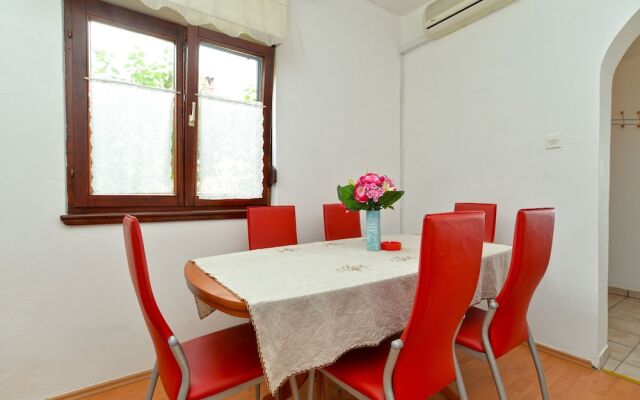 Apartment 623