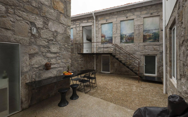 Olala Fine Arts Studios