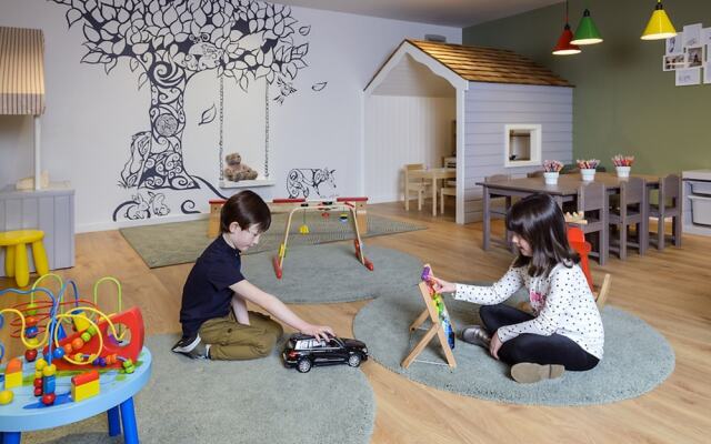 The Manor West Hotel & Leisure Club