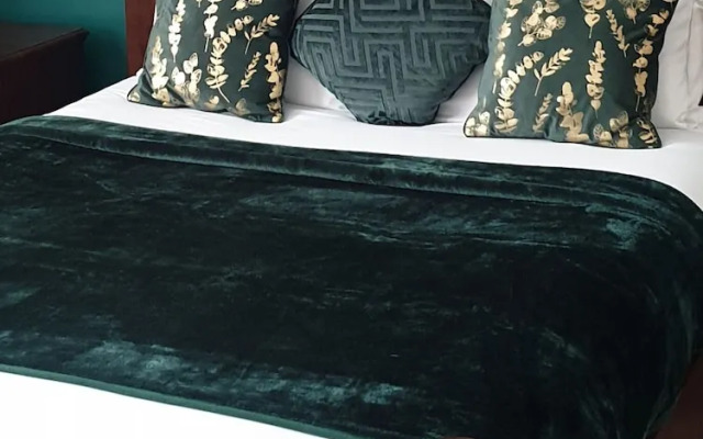 The Shakespeare Hotel and Caribbean Restaurant