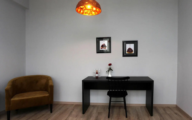 L.M Club Hotel