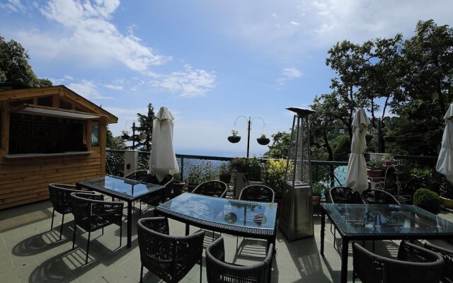 Hotel Mongas