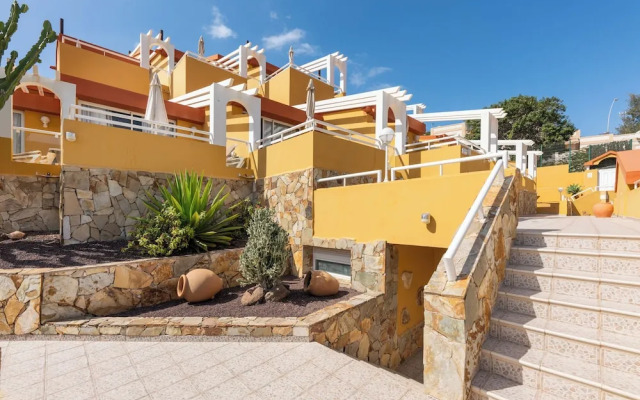 Apartamentos Punta Marina by LIVVO