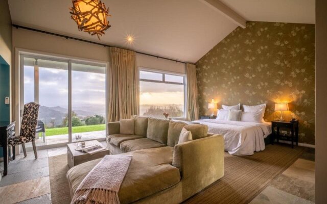 Woodhouse Mountain Lodge