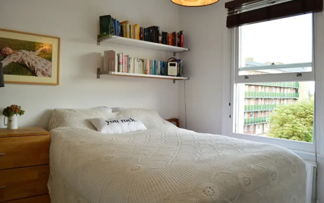 Spacious 2 Bedroom Apartment in Stoke Newington