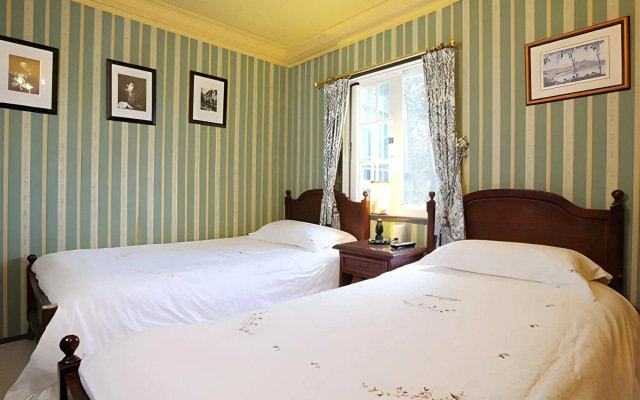 Cingjing Hanging Garden