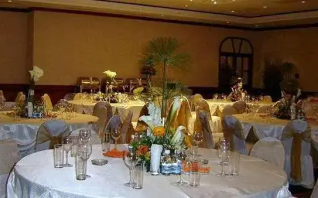 Embassy Suites Valencia Downtown