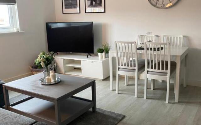 Coalhouse Apartment