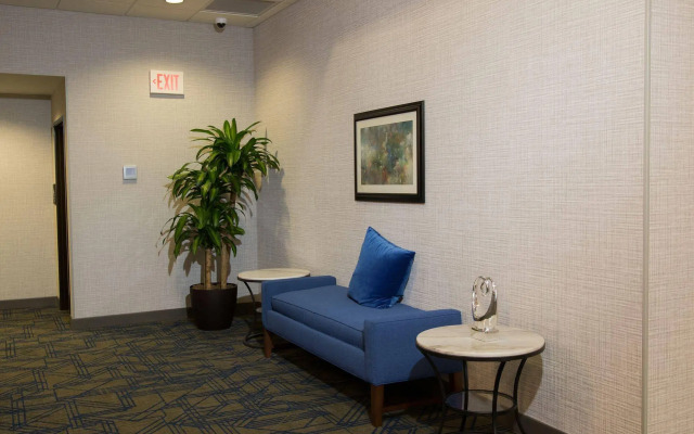 Hampton Inn & Suites Tulsa Downtown