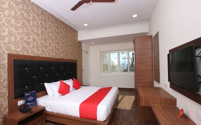Hotel Star Holiday by OYO Rooms